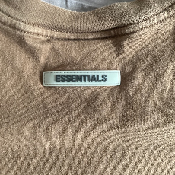 Essentials tee size m - Picture 4 of 4